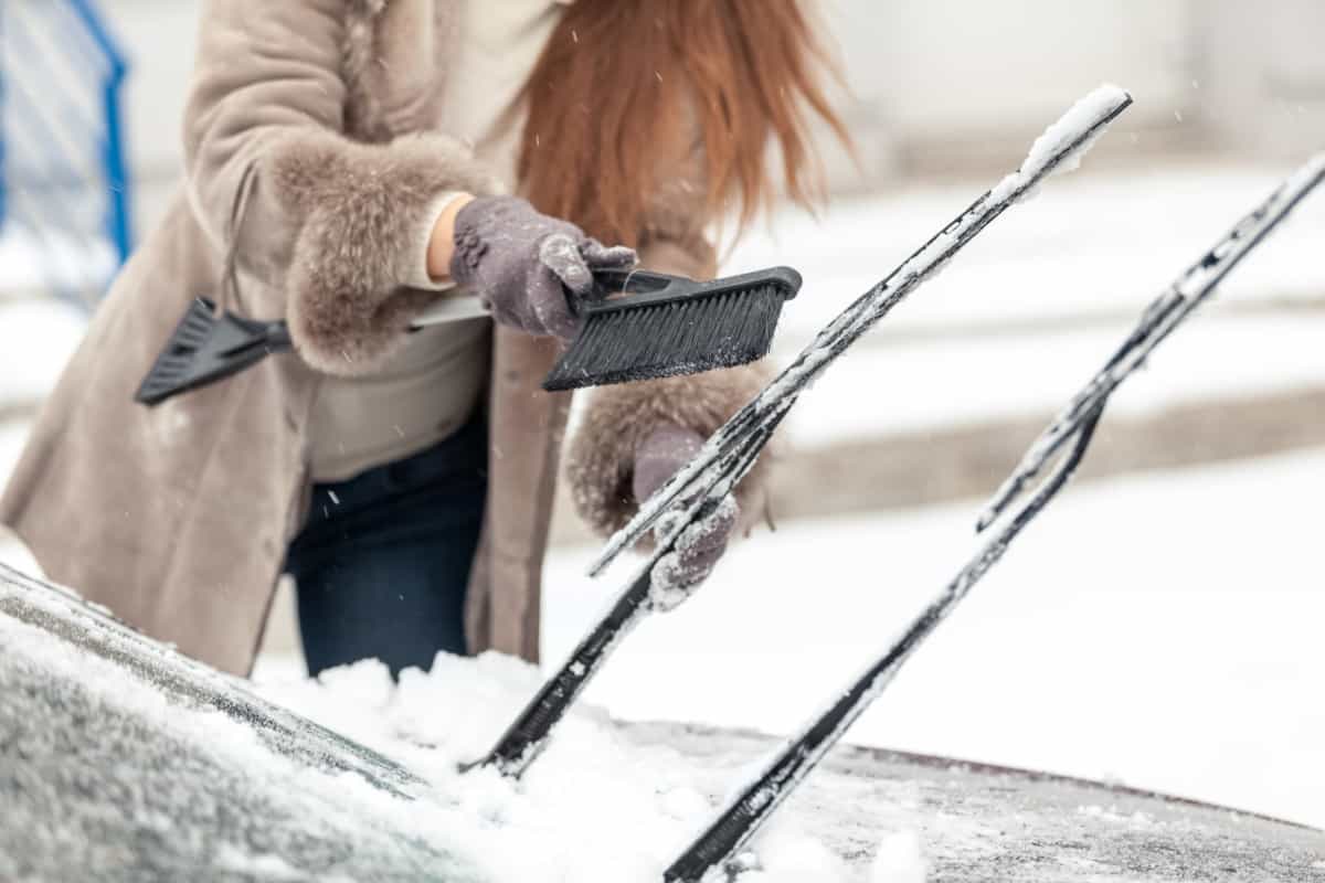 replacing car wipers for winterizing your car